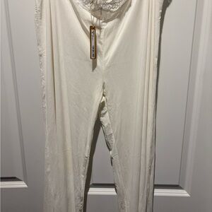 SKIMS White bridal pants new with tags